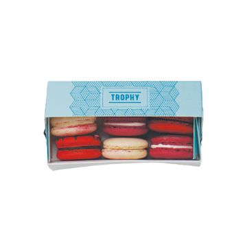 Image of Trophy Cupcakes Valentine Macarons - 6pk