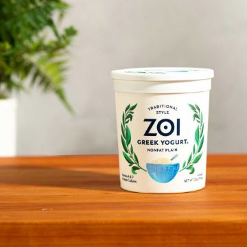 Zoi Nonfat Plain Greek Yogurt - 32 oz