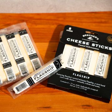 Beecher’s Flagship Cheddar Cheese Sticks - 8 count