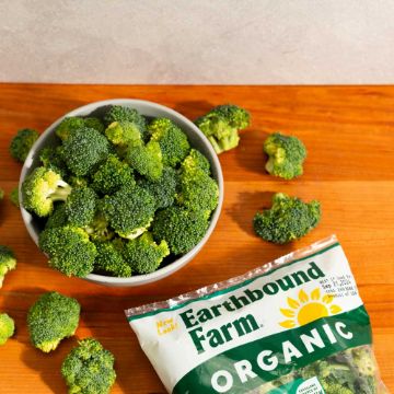 Earthbound Farm Organic Broccoli Florets - 9 oz