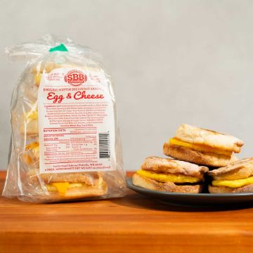 Seattle Bagel Bakery Egg and Cheese English Muffin Sandwich - 4 count